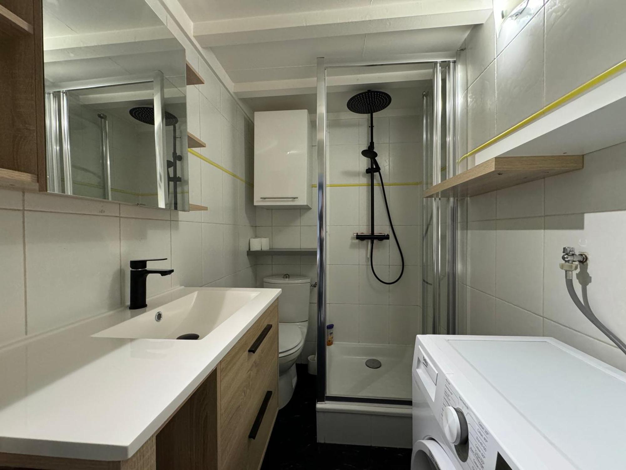 Le Noir Bois Et Blanc - Studio - Wifi - Centre Ville - Entree Autonome แก็งแปร์ ภายนอก รูปภาพ